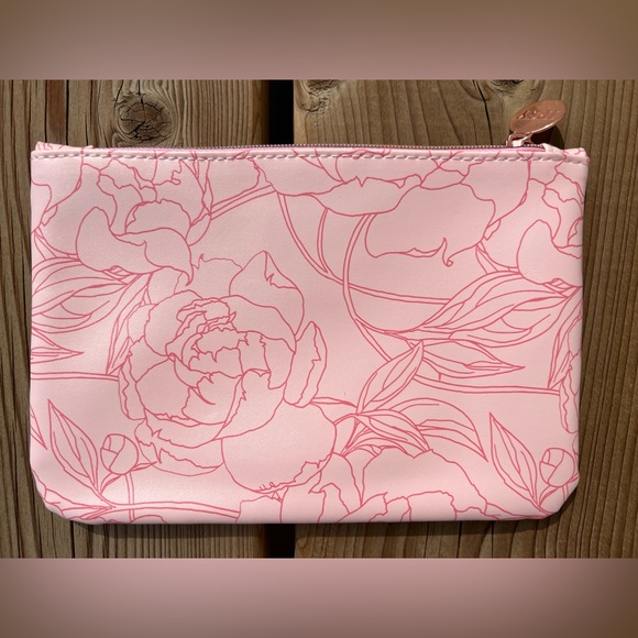 Cute Cosmetic Bag Bundle! - Picture 4 of 6